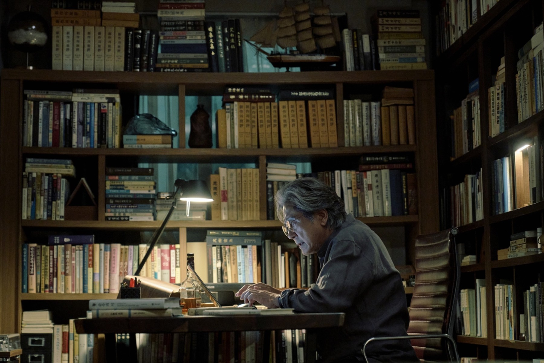 Hinh anh ‘Notes from Last Row’ và quyền năng tối thượng của người kể chuyện 8