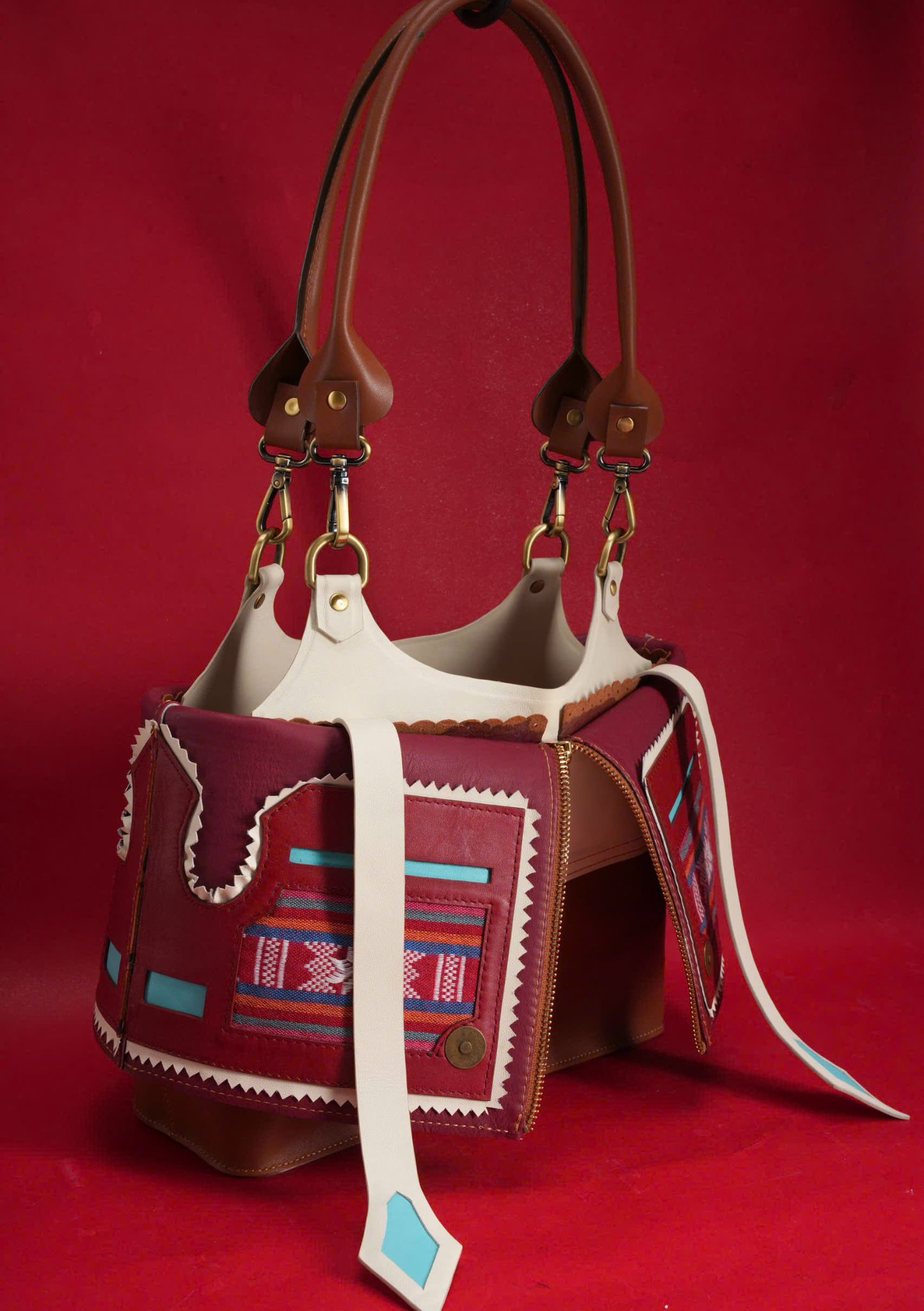 Hinh anh Real Leather. Stay Different.: Thế hệ nhà thiết kế trẻ viết tiếp câu chuyện của da thật 7