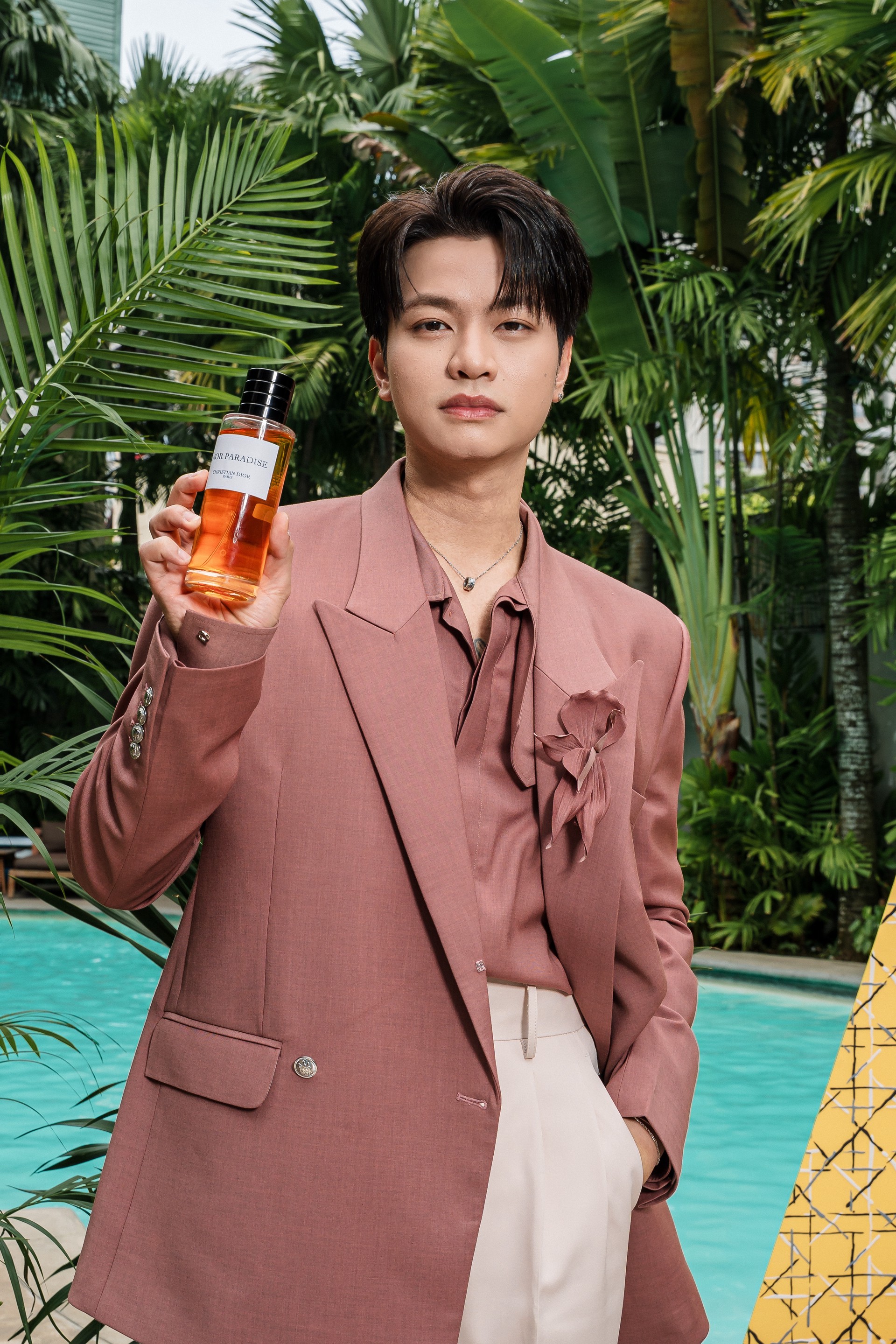 Hinh anh Dior Paradise: Dấu ấn hương hạnh nhân đến từ Provence 6