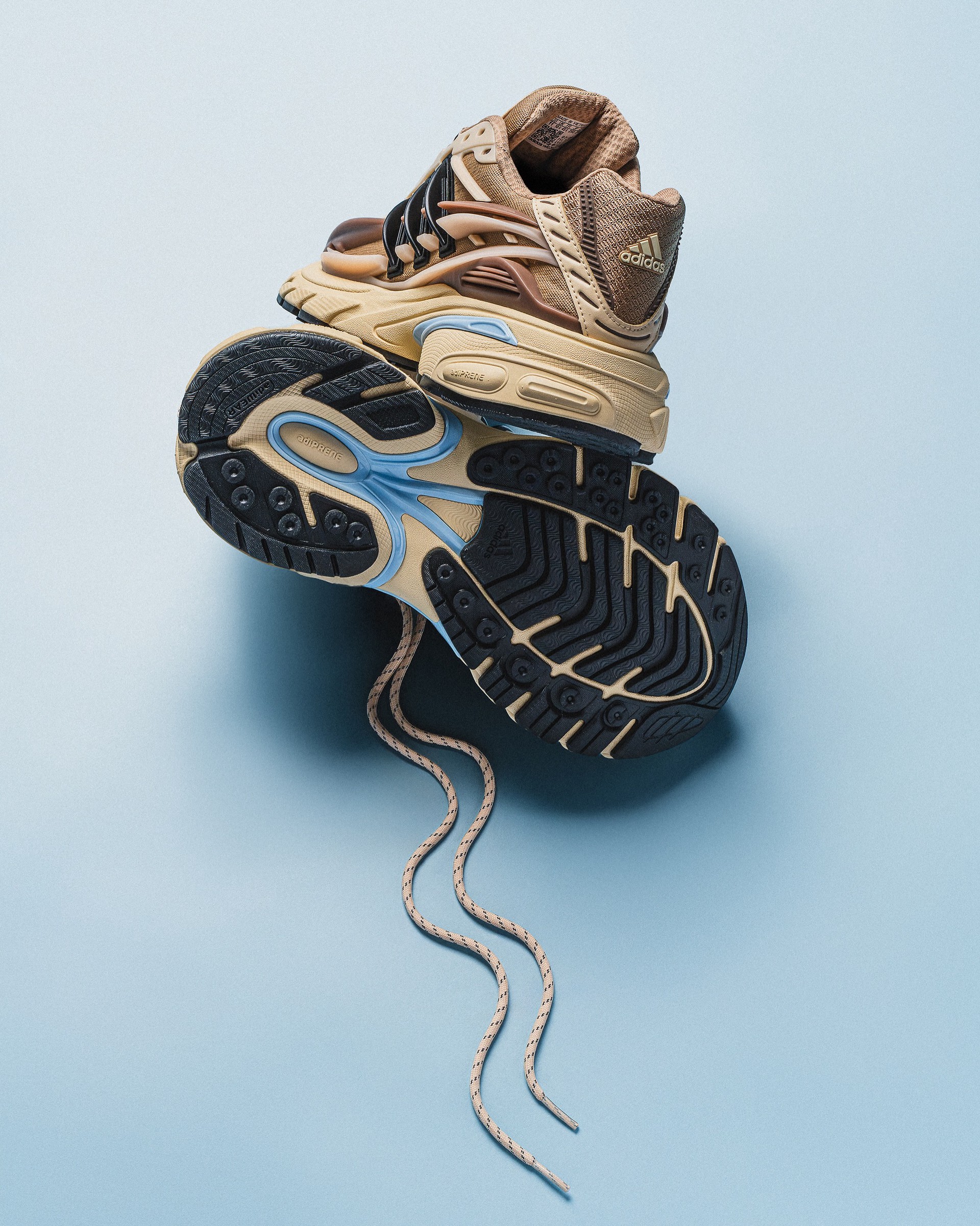 Hinh anh Pharrell Williams x adidas: Đổi sắc cho Jellyfish Adistar  2