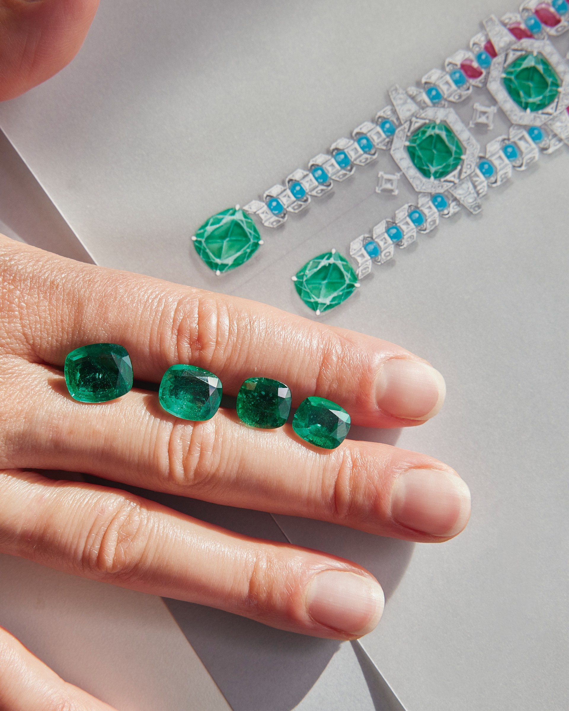 Hinh anh Báo đốm Cartier tái sinh giữa khúc hòa ca Le Chœur des Pierres 9