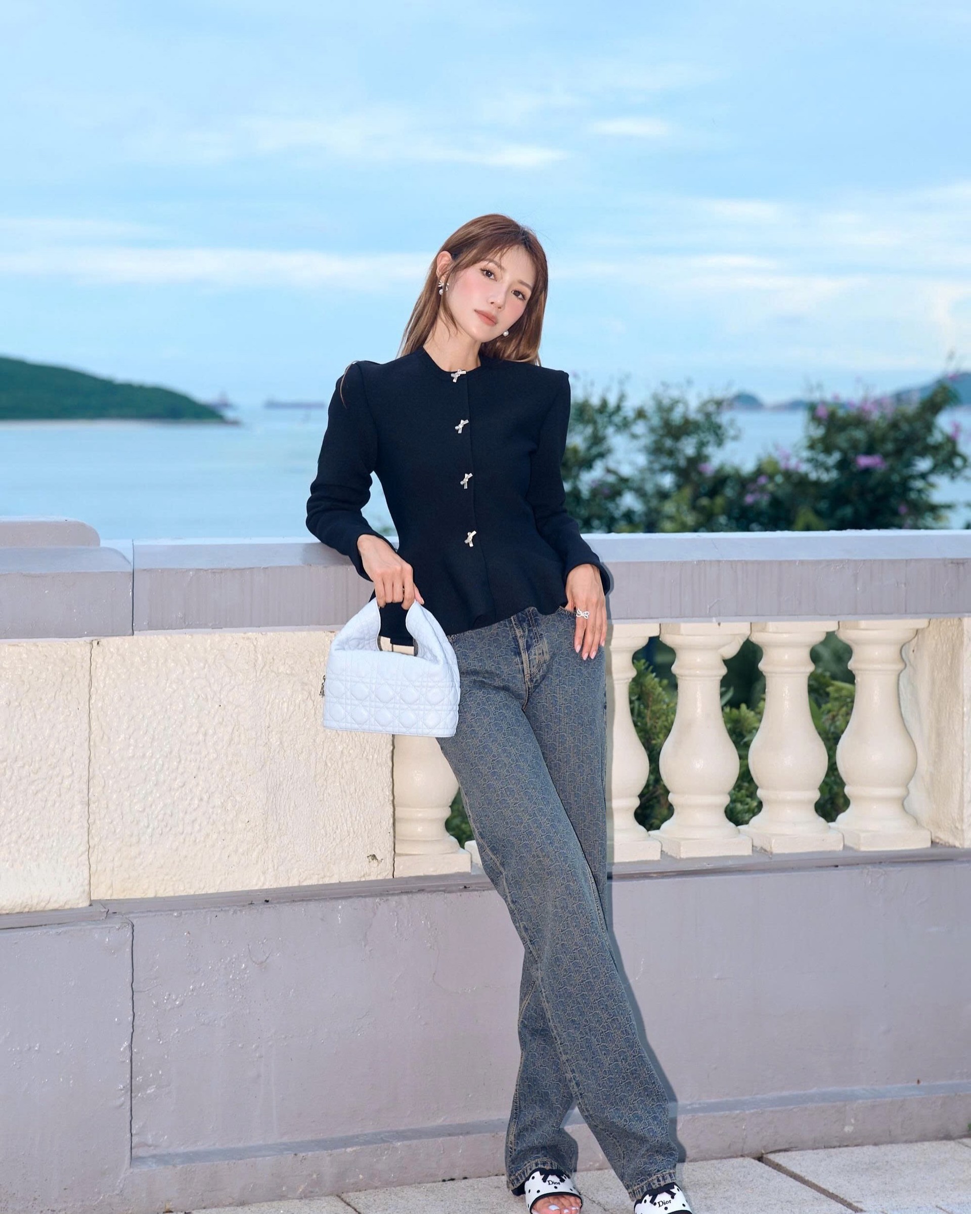 Hinh anh Chân dung người phụ nữ Dior qua các dáng túi biểu tượng 29