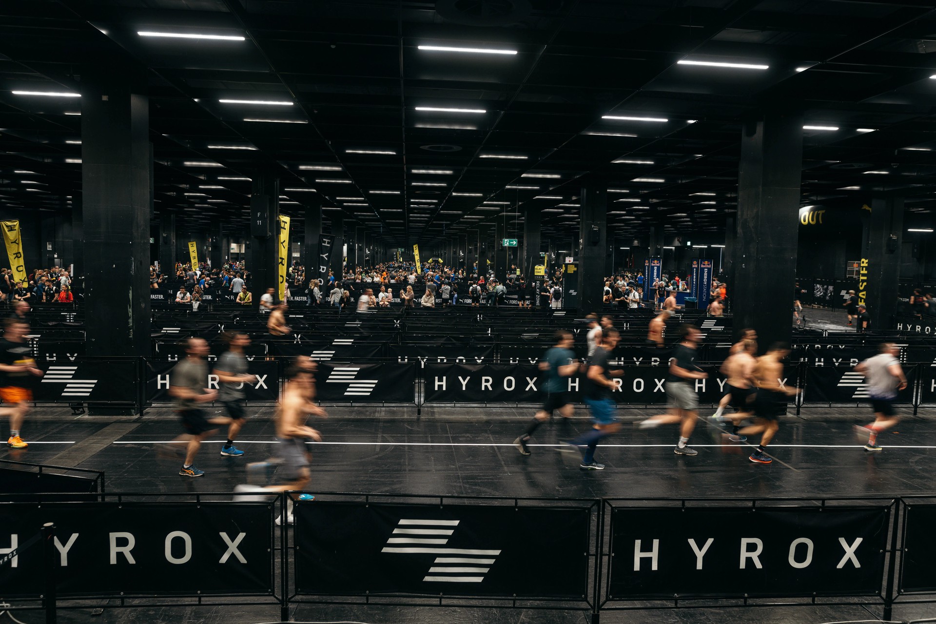 Hinh anh Hyrox: Đường đua thể lực thế hệ mới 7