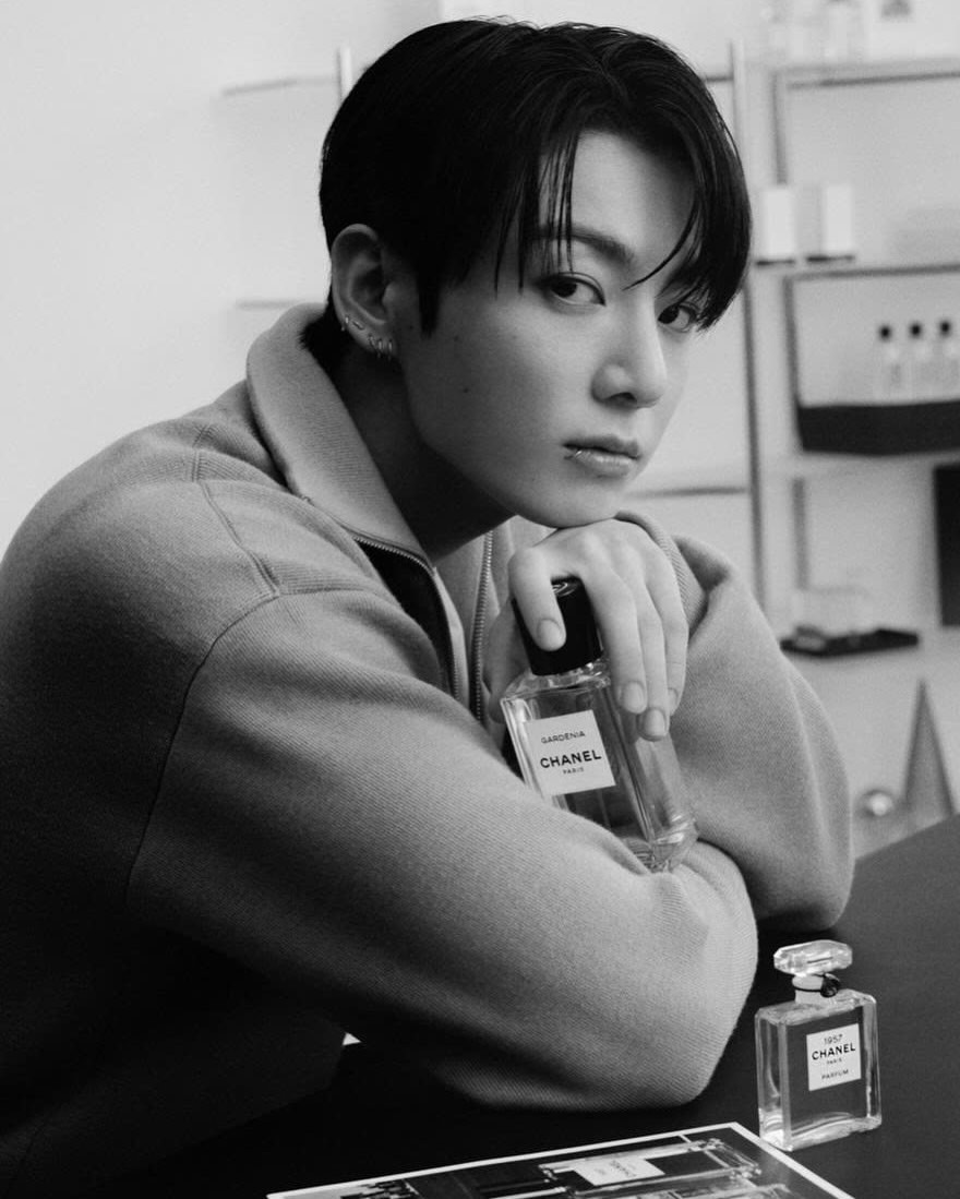 Hinh anh Jungkook trong những tầng hương ký ức của CHANEL 1957 4