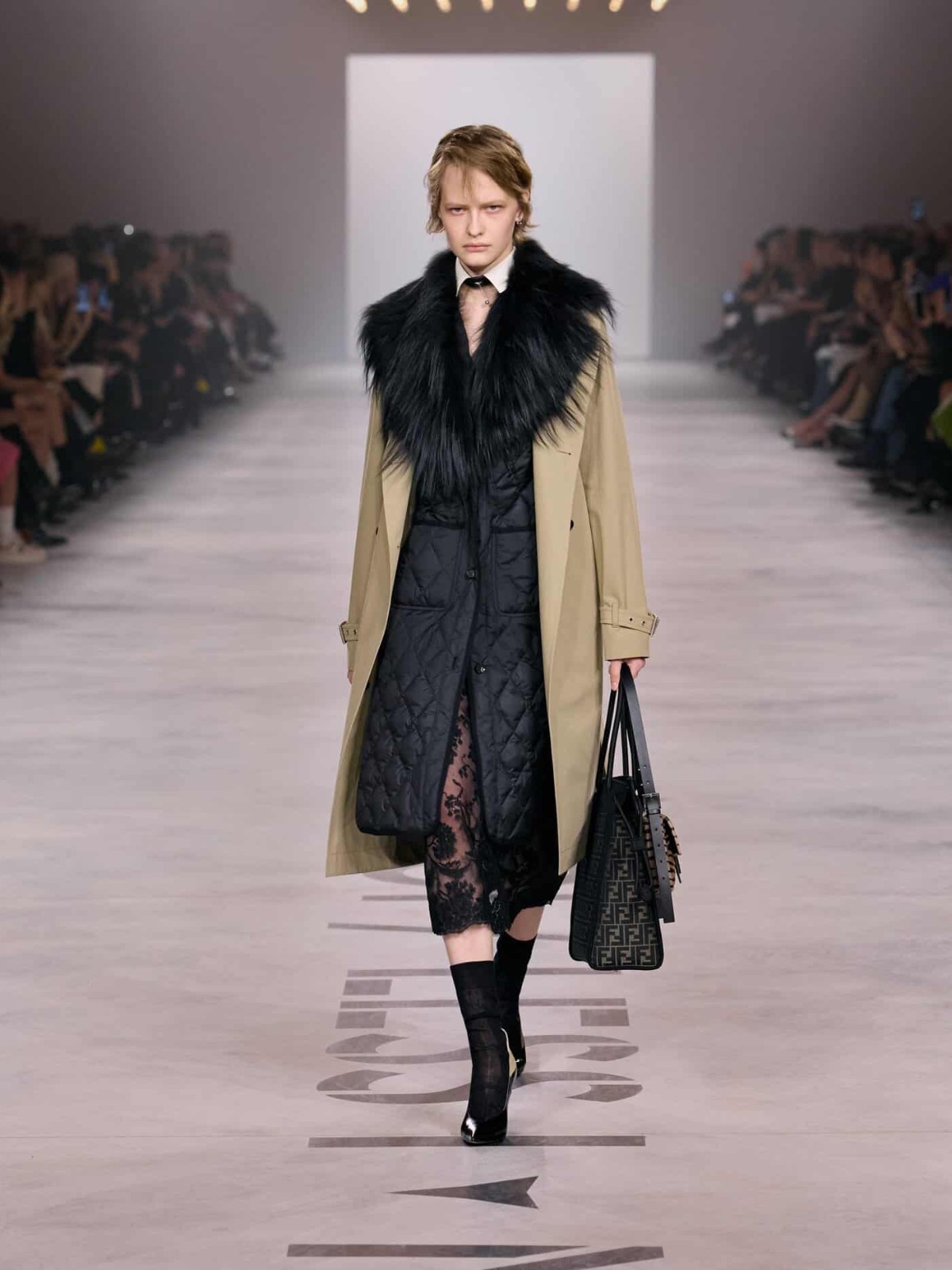 Hinh anh Maria Grazia Chiuri và vòng tròn sự nghiệp tại Fendi 35