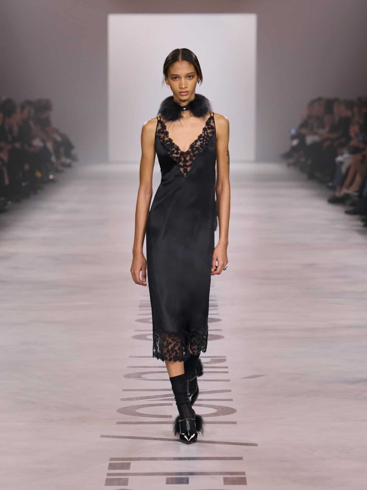 Hinh anh Maria Grazia Chiuri và vòng tròn sự nghiệp tại Fendi 31