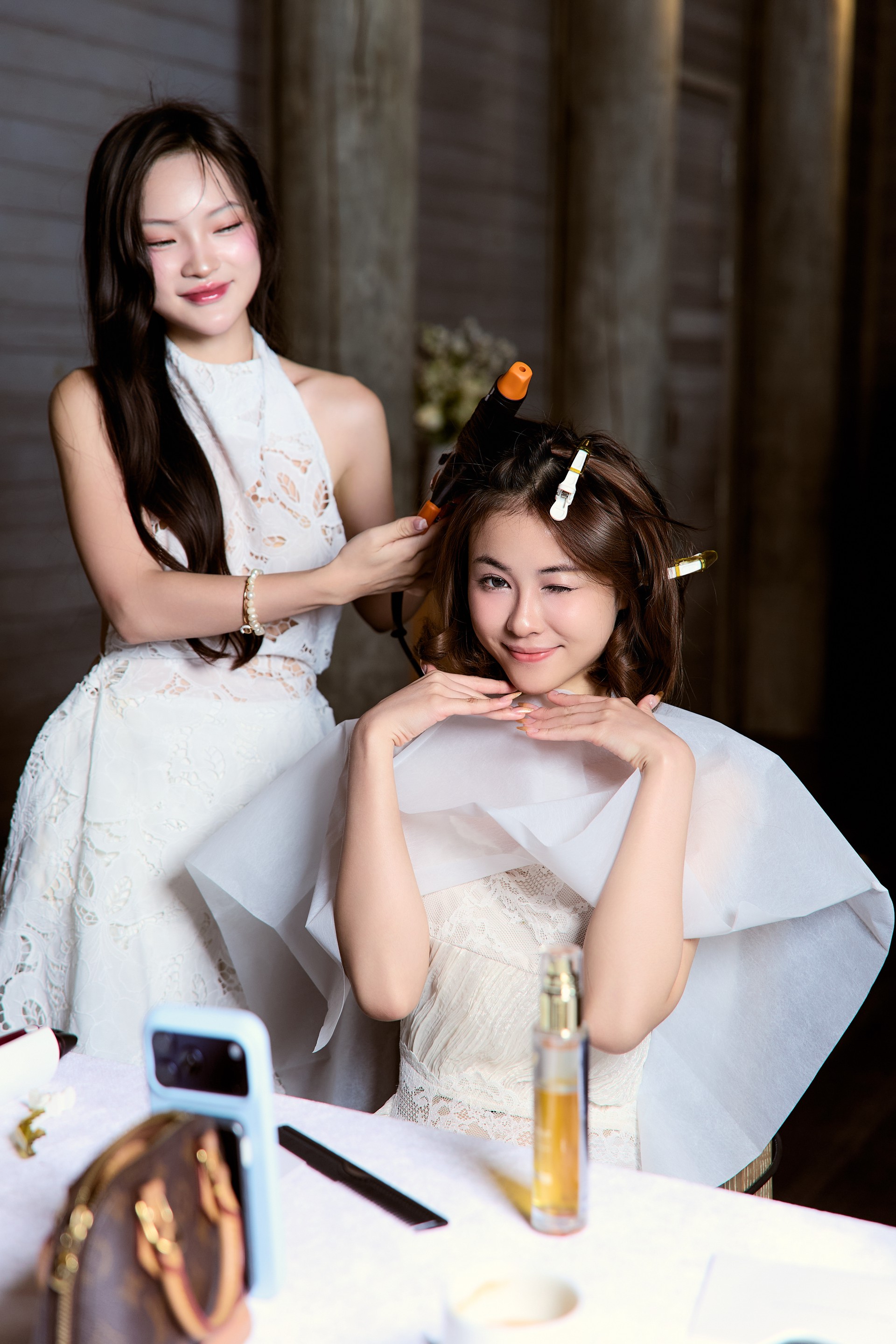 Hinh anh Marie Claire Power Trip: Khoảng nghỉ gắn kết cho đôi bạn thân 9