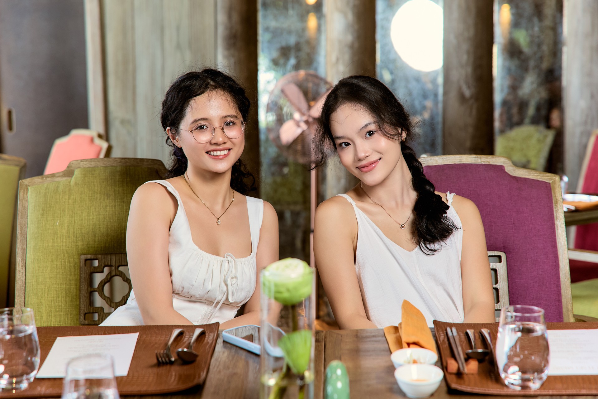 Hinh anh Marie Claire Power Trip: Khoảng nghỉ gắn kết cho đôi bạn thân 17