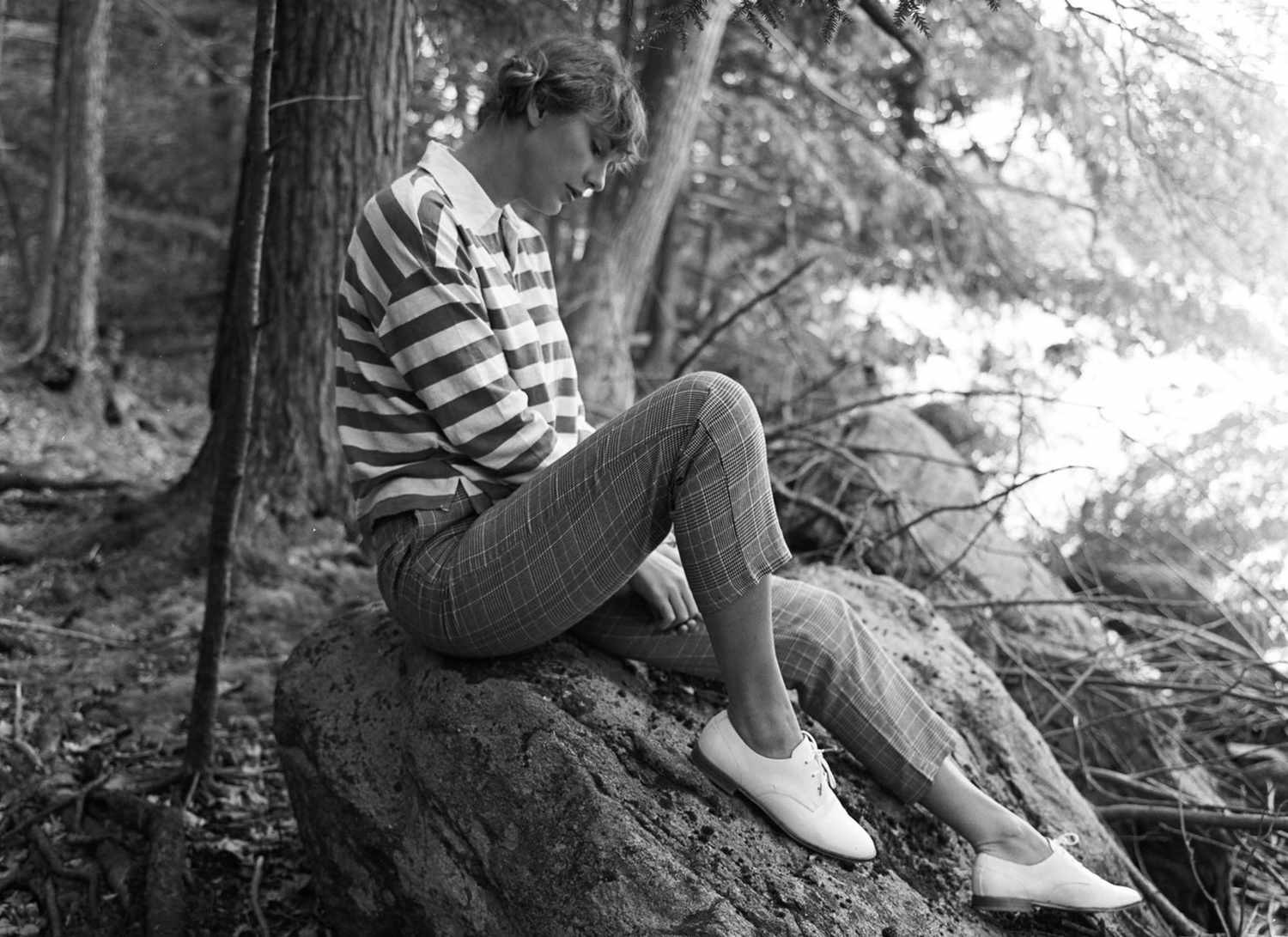 Hinh anh The August Theory, một tháng 8 của Taylor Swift - Tháng 8 lại sang, tình xưa thêm 'võ vàng' 9