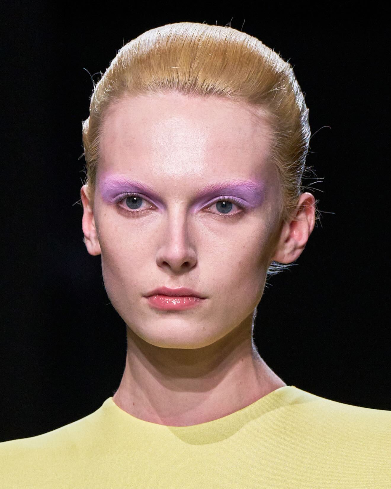 Hinh anh Lilac Makeup: Sắc tím dịu dàng của sự mộng mơ 12