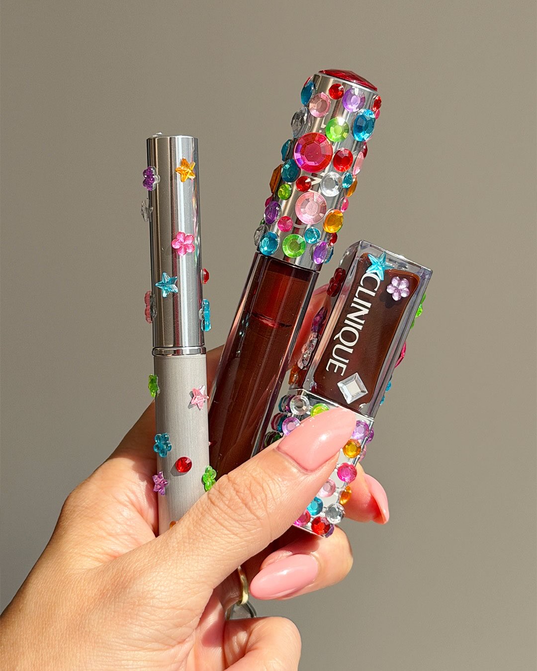 Hinh anh Cơn sốt Bedazzled Everything: Khi mọi thứ đều có thể lấp lánh 4