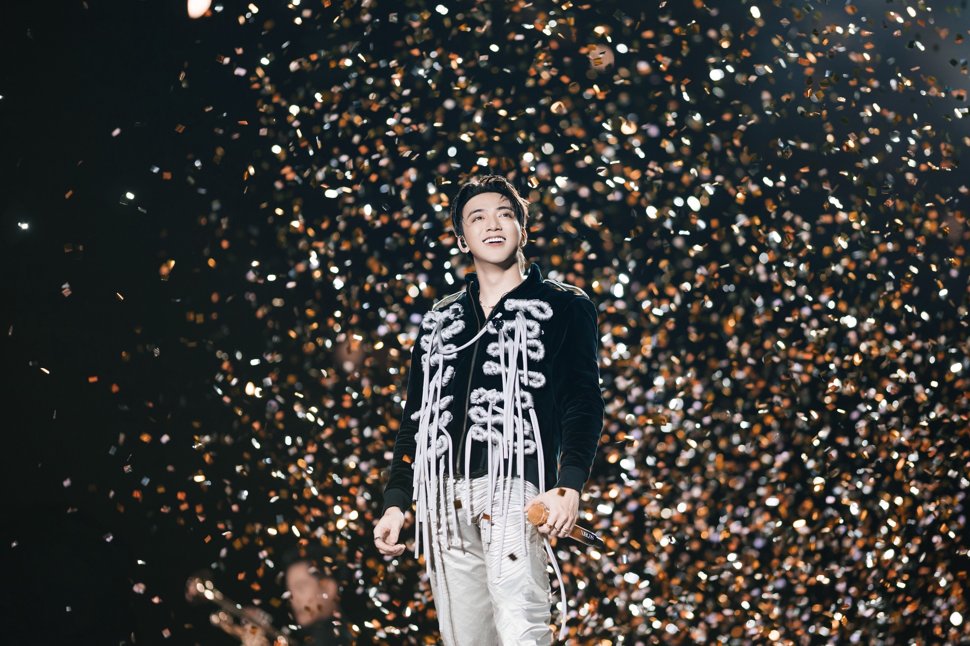 Hinh anh SOOBIN công bố dự án điện ảnh SOOBIN Live Concert Movie: ALL-ROUNDER 4