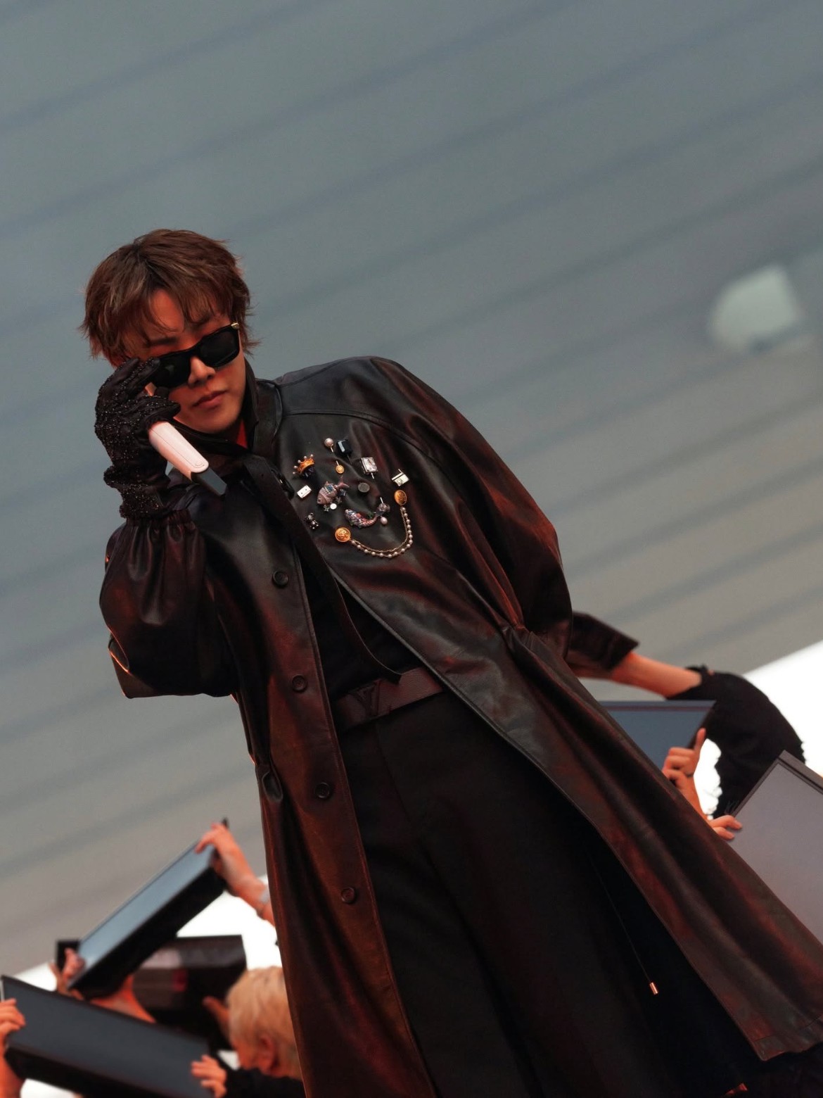 Hinh anh Khi sân khấu K-pop “hóa” sàn diễn runway 12