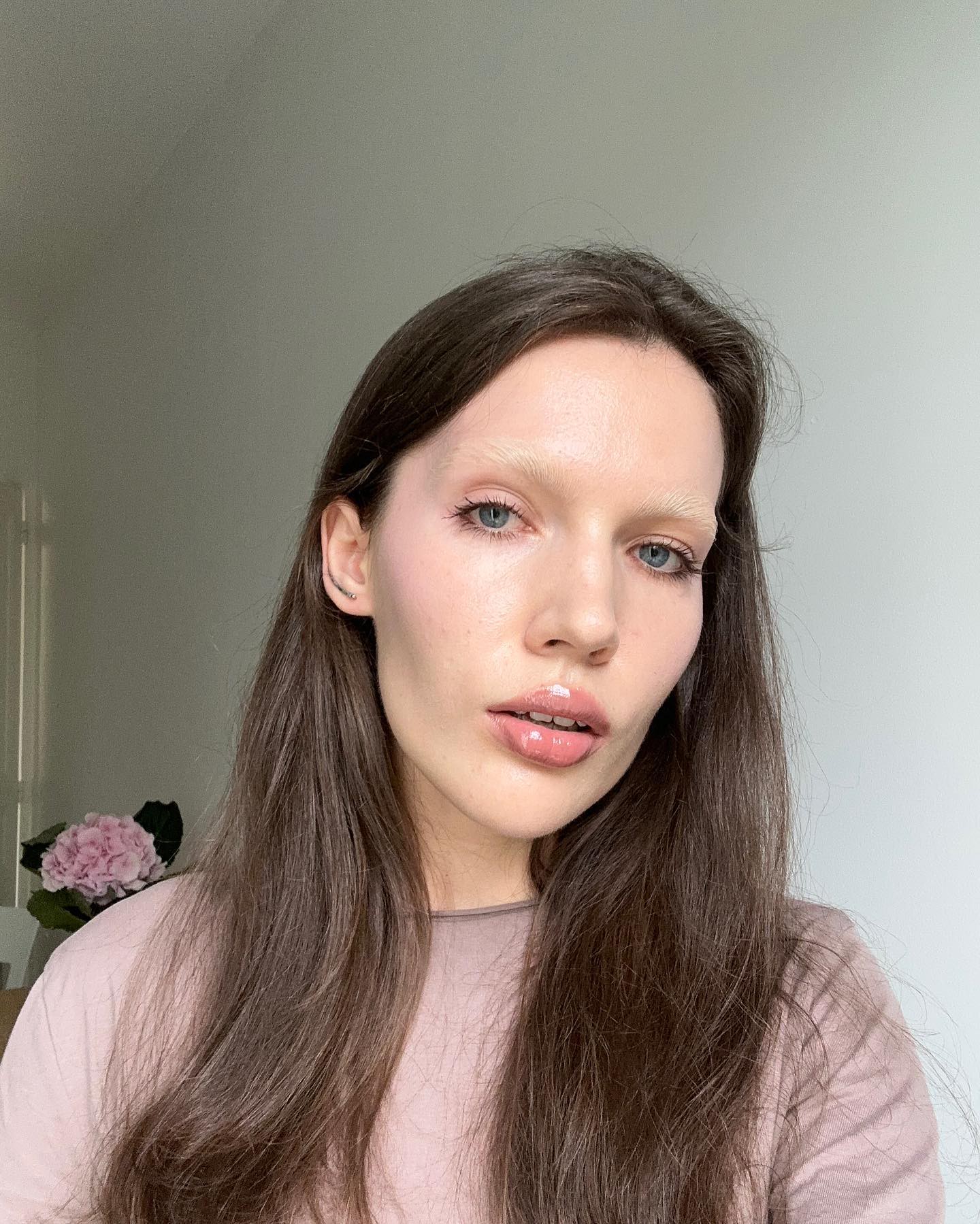 Hinh anh Lilac Makeup: Sắc tím dịu dàng của sự mộng mơ 5