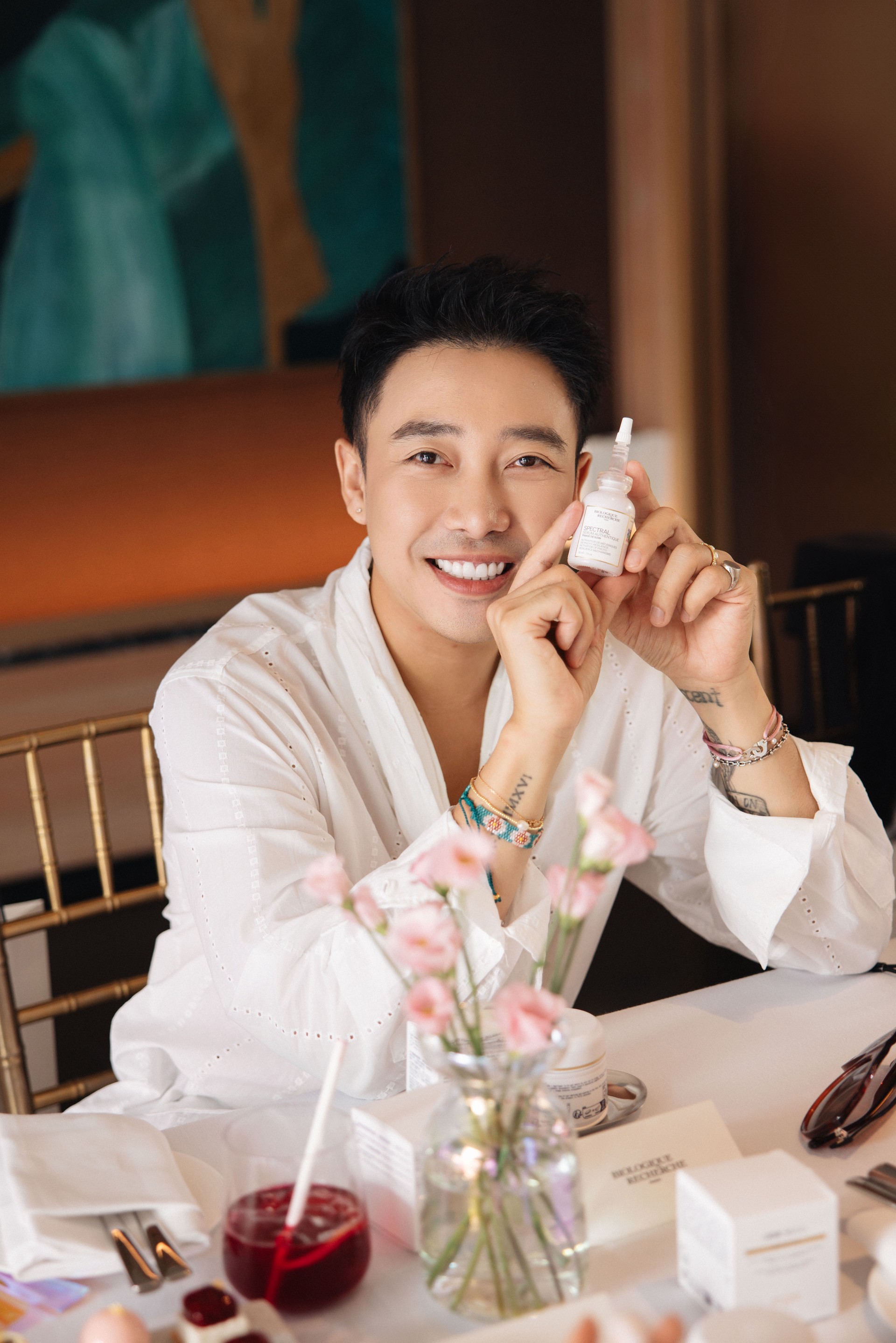 Hinh anh Các tín đồ làm đẹp “phải lòng” Sérum Spectral từ Biologique Recherche ngay từ trải nghiệm đầu tiên 6