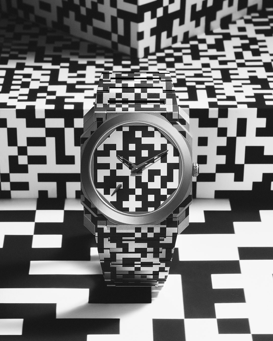 Hinh anh  Dáng hình titanium trong vũ trụ thời gian Bvlgari 5