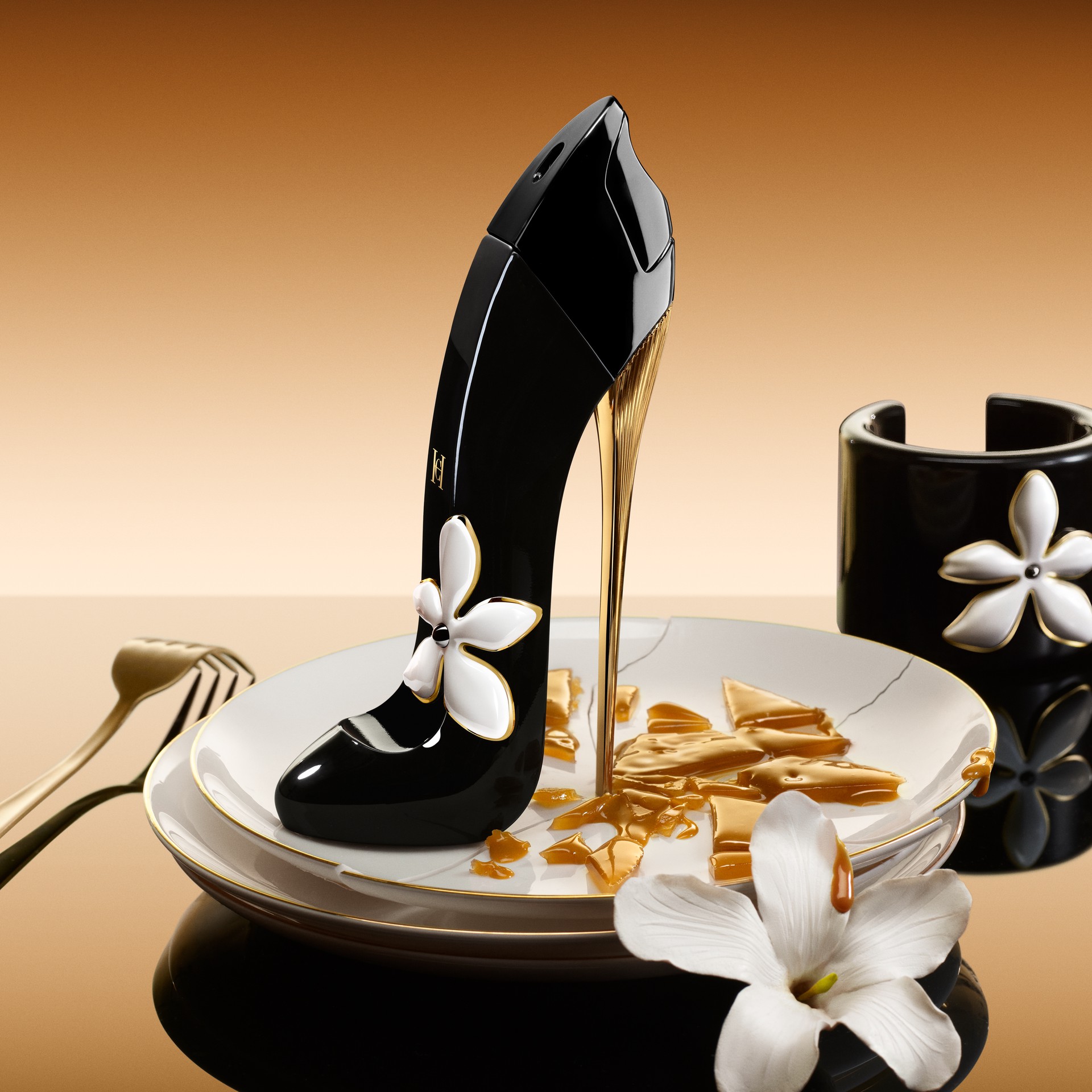 Hinh anh Jasmine Absolute: Tuyệt tác hương Nhài kỷ niệm 10 năm biểu tượng Good Girl của thương hiệu Carolina Herrera 3