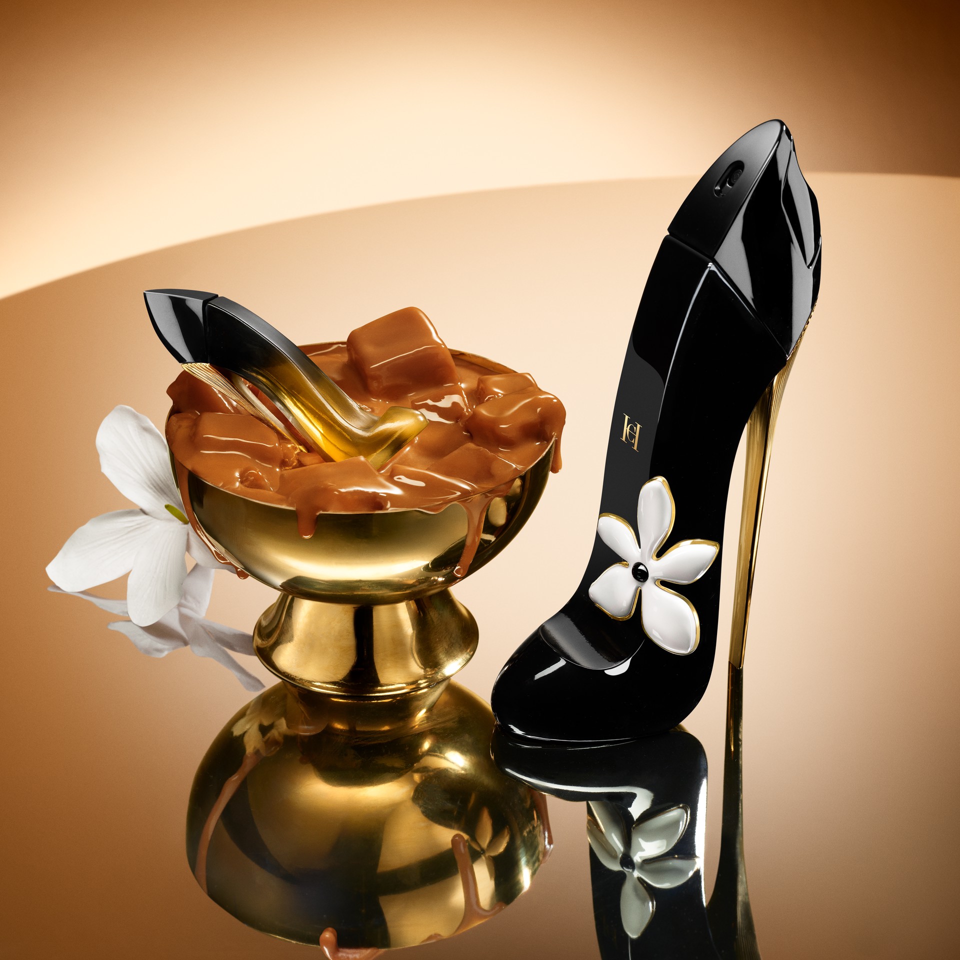 Hinh anh Jasmine Absolute: Tuyệt tác hương Nhài kỷ niệm 10 năm biểu tượng Good Girl của thương hiệu Carolina Herrera 4