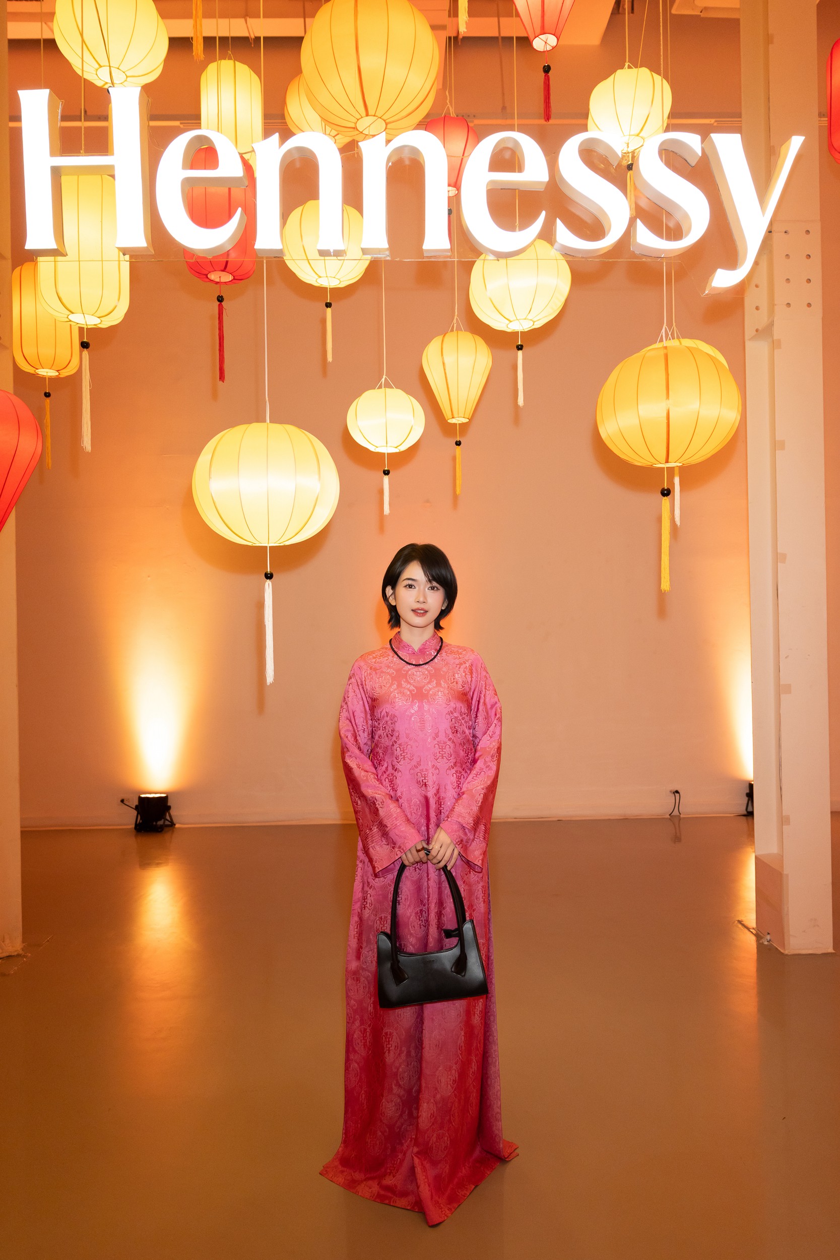 Hinh anh Đón mùa trăng bằng những tuyệt tác giới hạn từ Hennessy 3