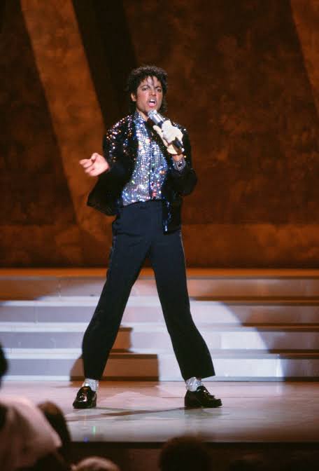 Hinh anh Michael Jackson và di sản thời trang đang dần bị quên lãng  15