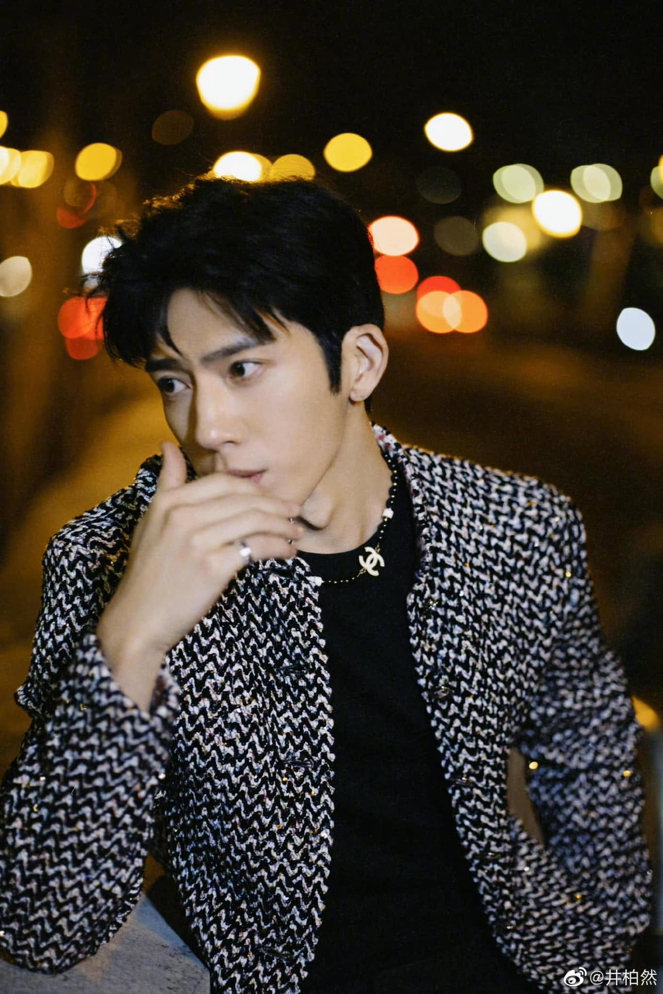 Hinh anh Tỉnh Bách Nhiên và nghịch lý nam tính của quý ông CHANEL 2