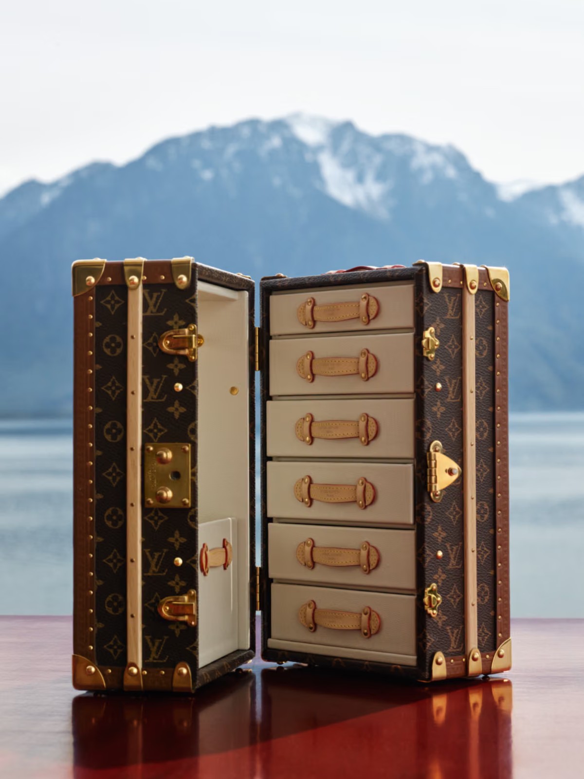Hinh anh  Louis Vuitton Flight Mode Thu Đông 2026: Nghệ thuật du hành cho những ngày lạnh  10