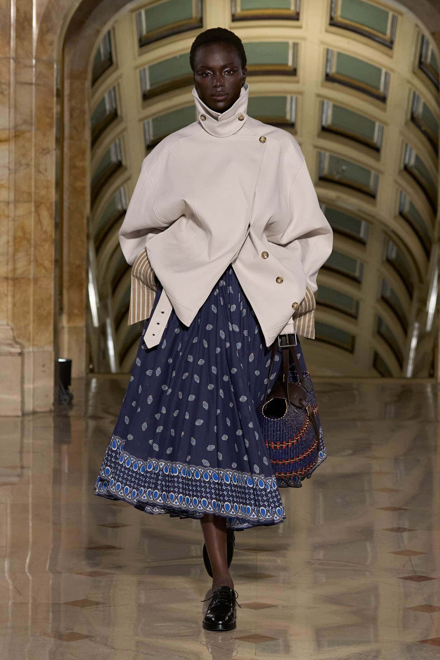 Hinh anh New York Fashion Week SS 2027: Khi xa xỉ hạ mình trước cơn bão lạm phát 33