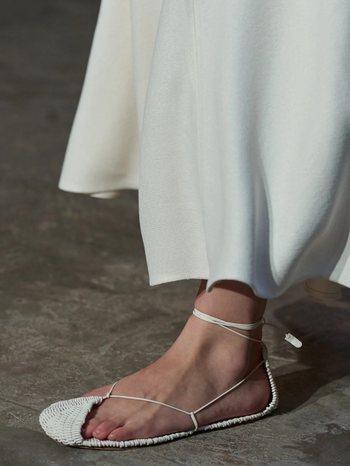 Hinh anh New York Fashion Week SS 2027: Khi xa xỉ hạ mình trước cơn bão lạm phát 29
