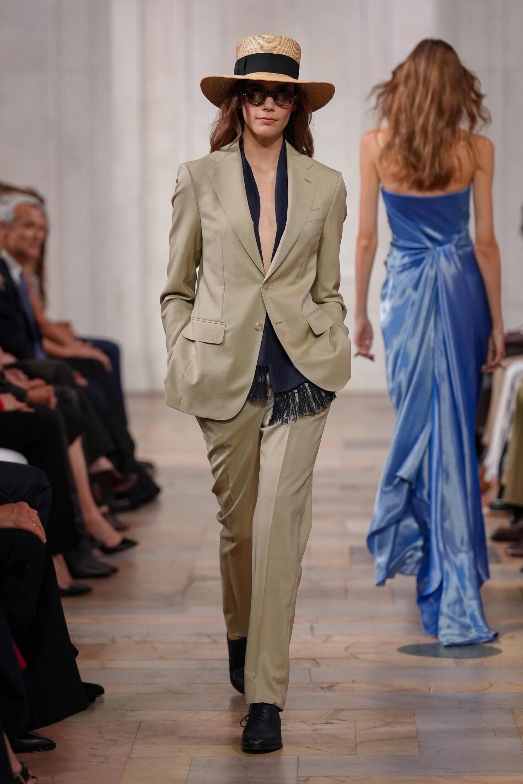 Hinh anh New York Fashion Week SS 2027: Khi xa xỉ hạ mình trước cơn bão lạm phát 3