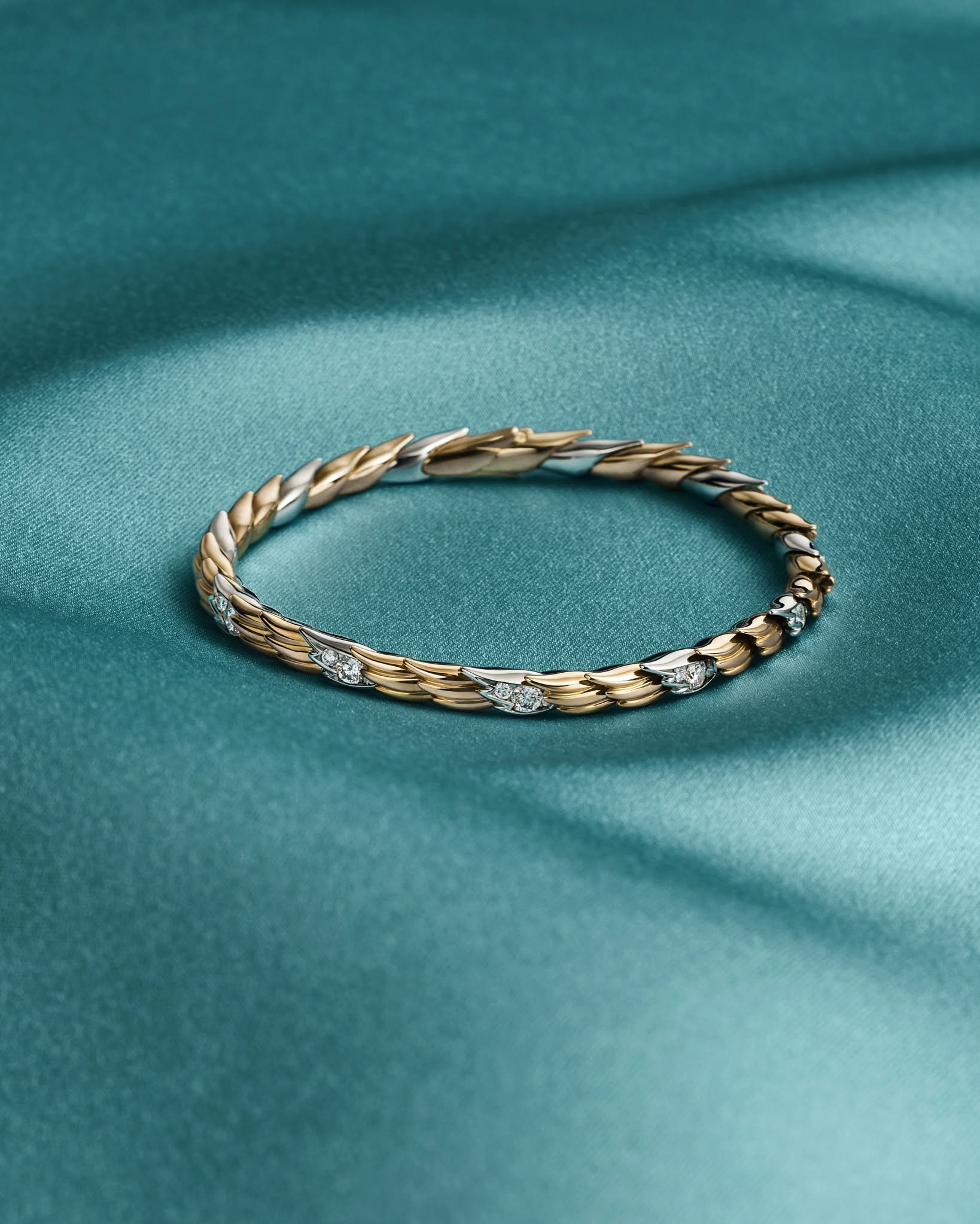 Hinh anh Giữa những vì sao, Bird on a Rock tiếp tục cất cánh trong vũ trụ Tiffany & Co. 3