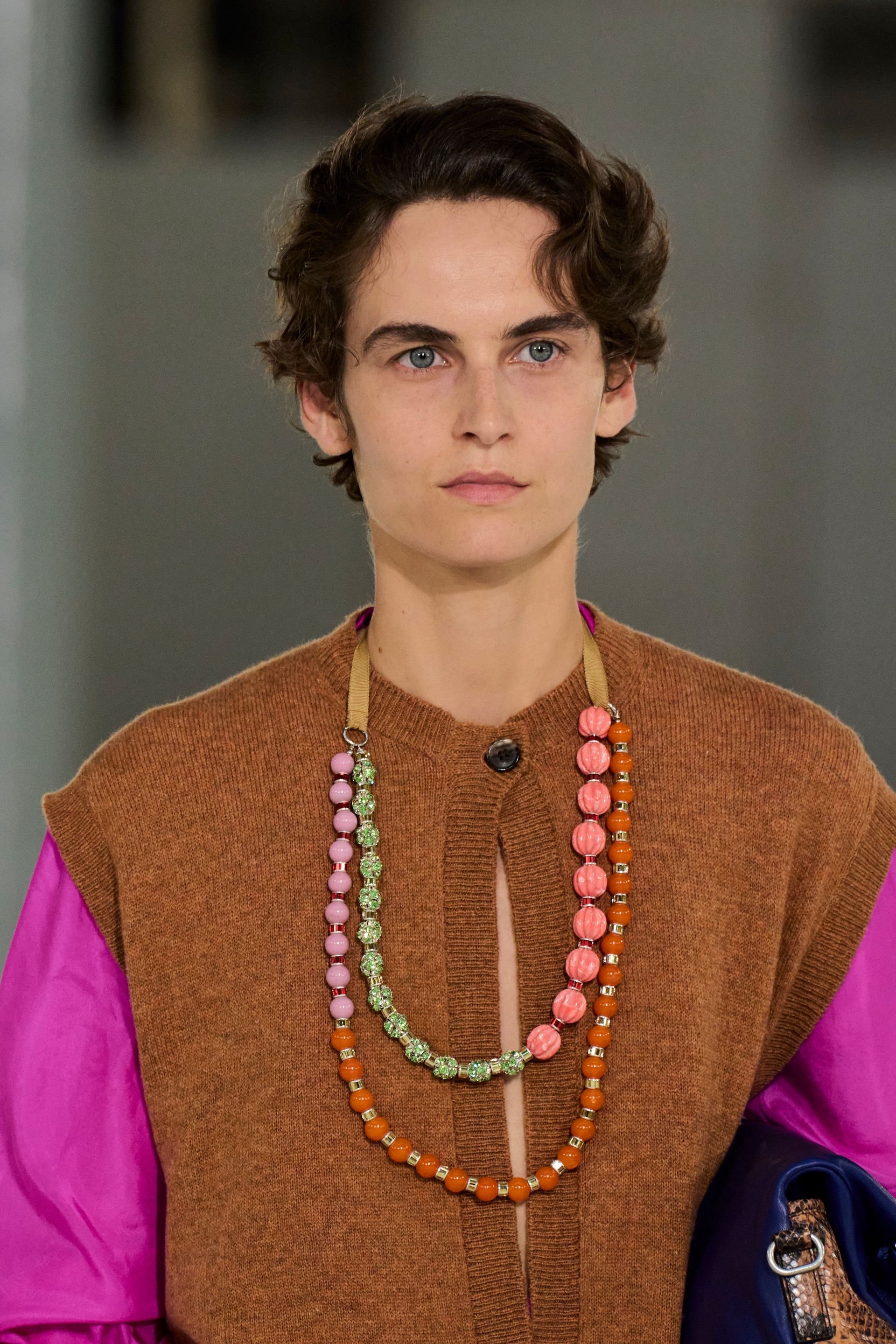 Hinh anh Dries Van Noten Xuân Hè 2027: “Nữ minh tinh” toả sáng trên đường phố 37