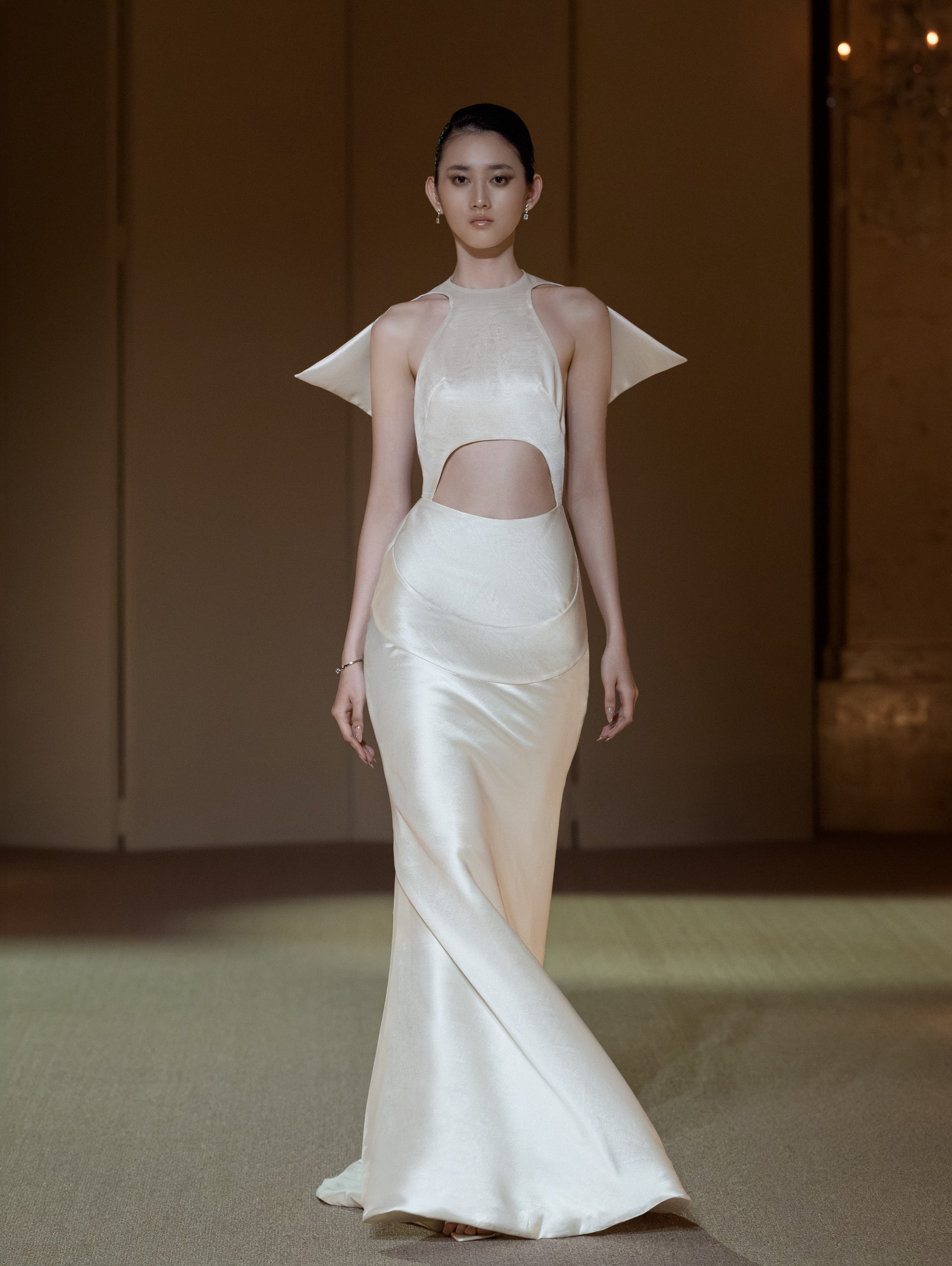 Hinh anh PHAN HUY và cuộc hội ngộ tại quê nhà với BST Spring/Summer 2027 Ready-to-Wear 35