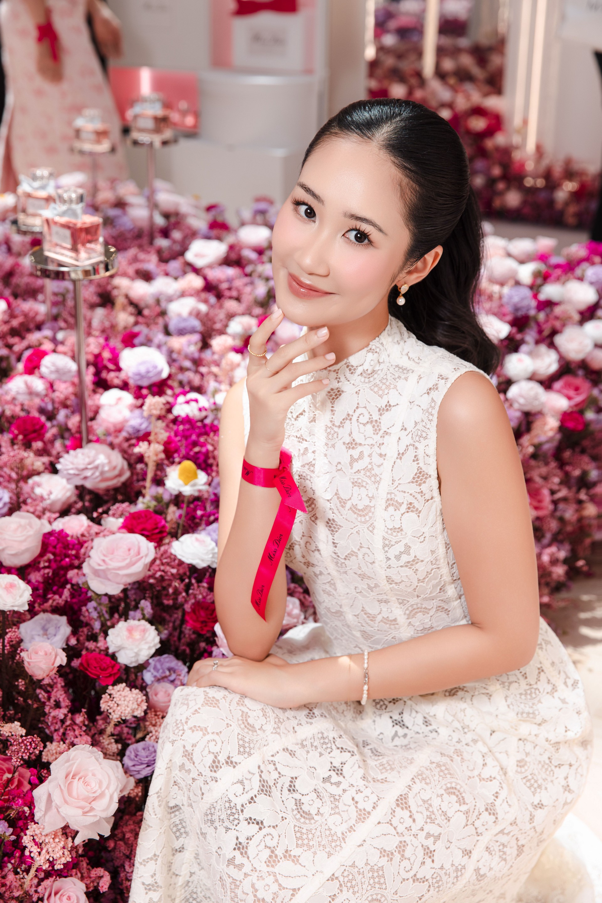 Hinh anh Khám phá Miss Dior qua những dấu ấn couture 3