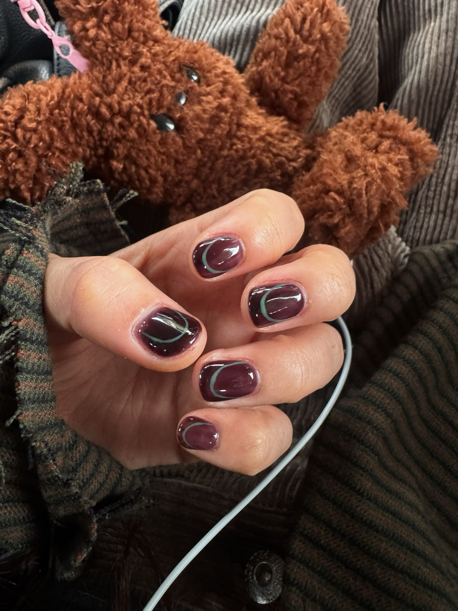 Hinh anh Nail Art Thu-Đông 2026: Mùa Thu gọi tên sắc tím 31