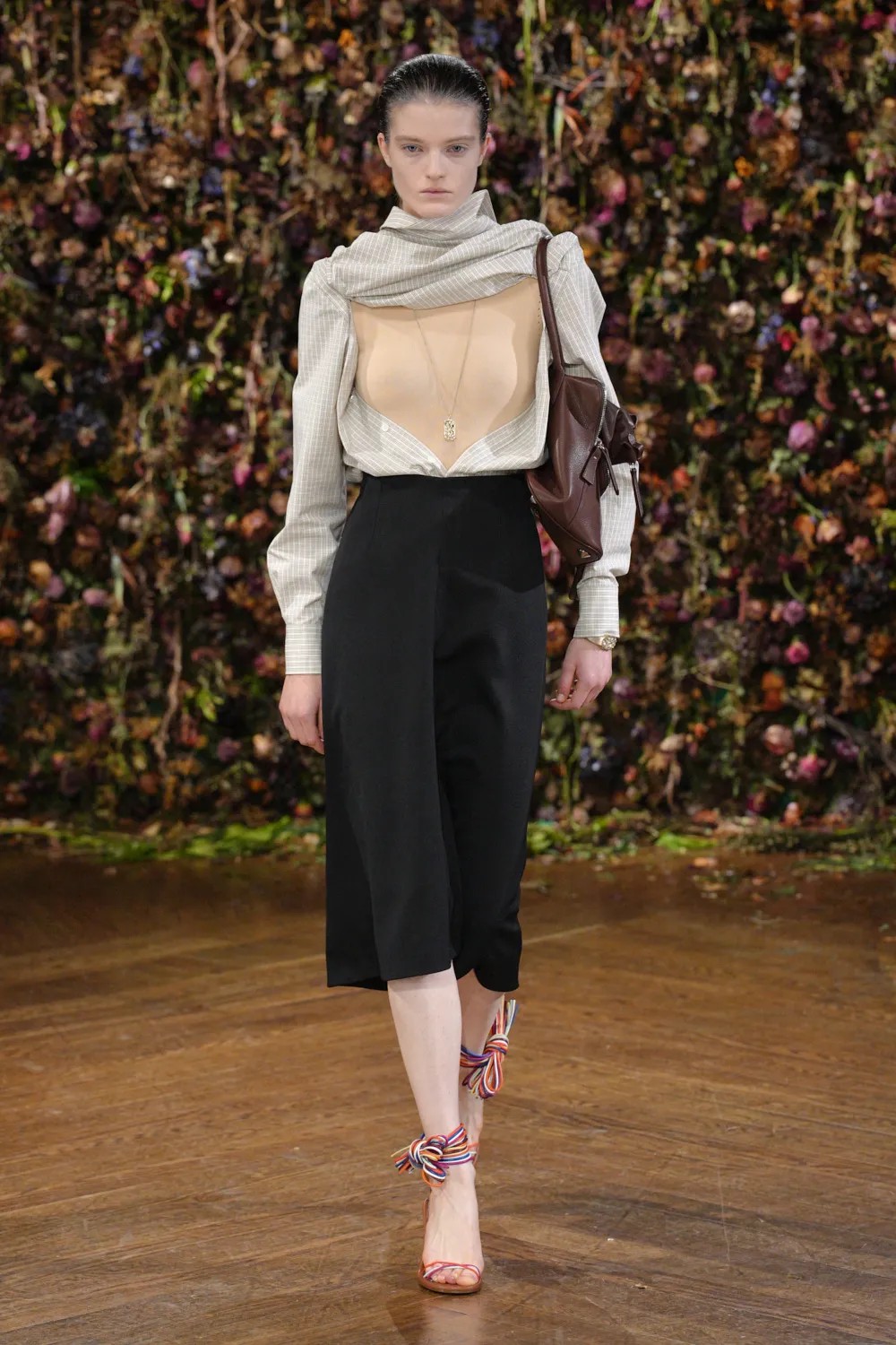 Hinh anh Maison Margiela Spring/Summer 2027: Sự nổi loạn của những điều rất đỗi bình thường 16
