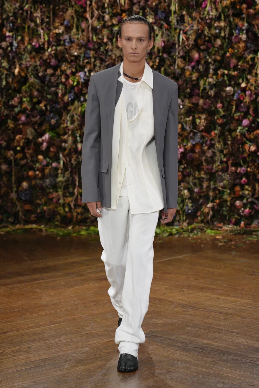 Hinh anh Maison Margiela Spring/Summer 2027: Sự nổi loạn của những điều rất đỗi bình thường 45