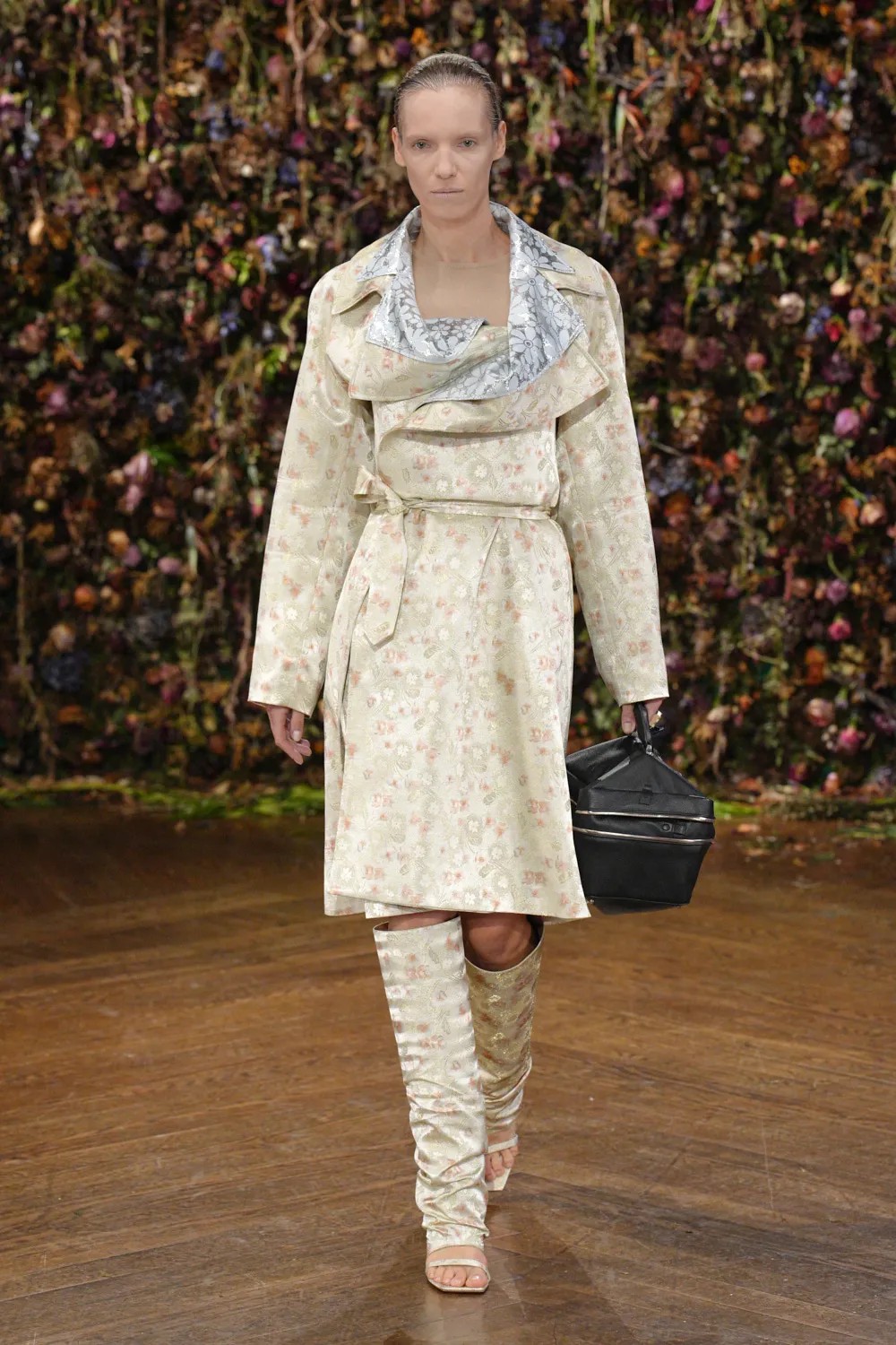 Hinh anh Maison Margiela Spring/Summer 2027: Sự nổi loạn của những điều rất đỗi bình thường 3