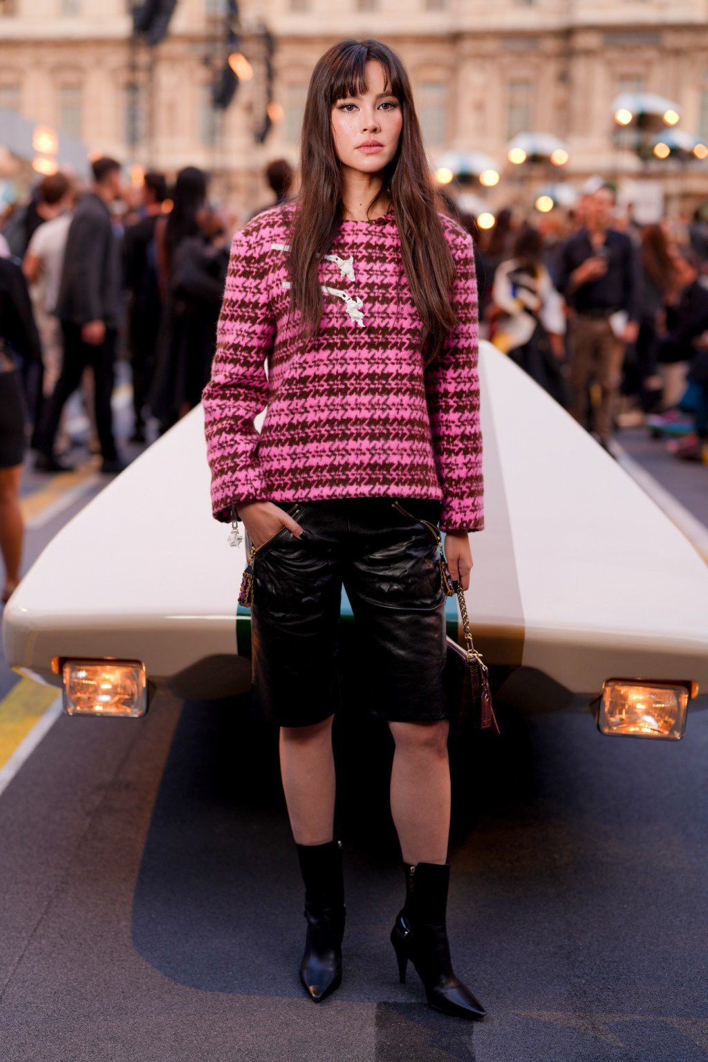 Hinh anh Louis Vuitton Spring/Summer 2027: Quá khứ, hiện tại và tương lai sóng bước trên đại lộ thời gian 6