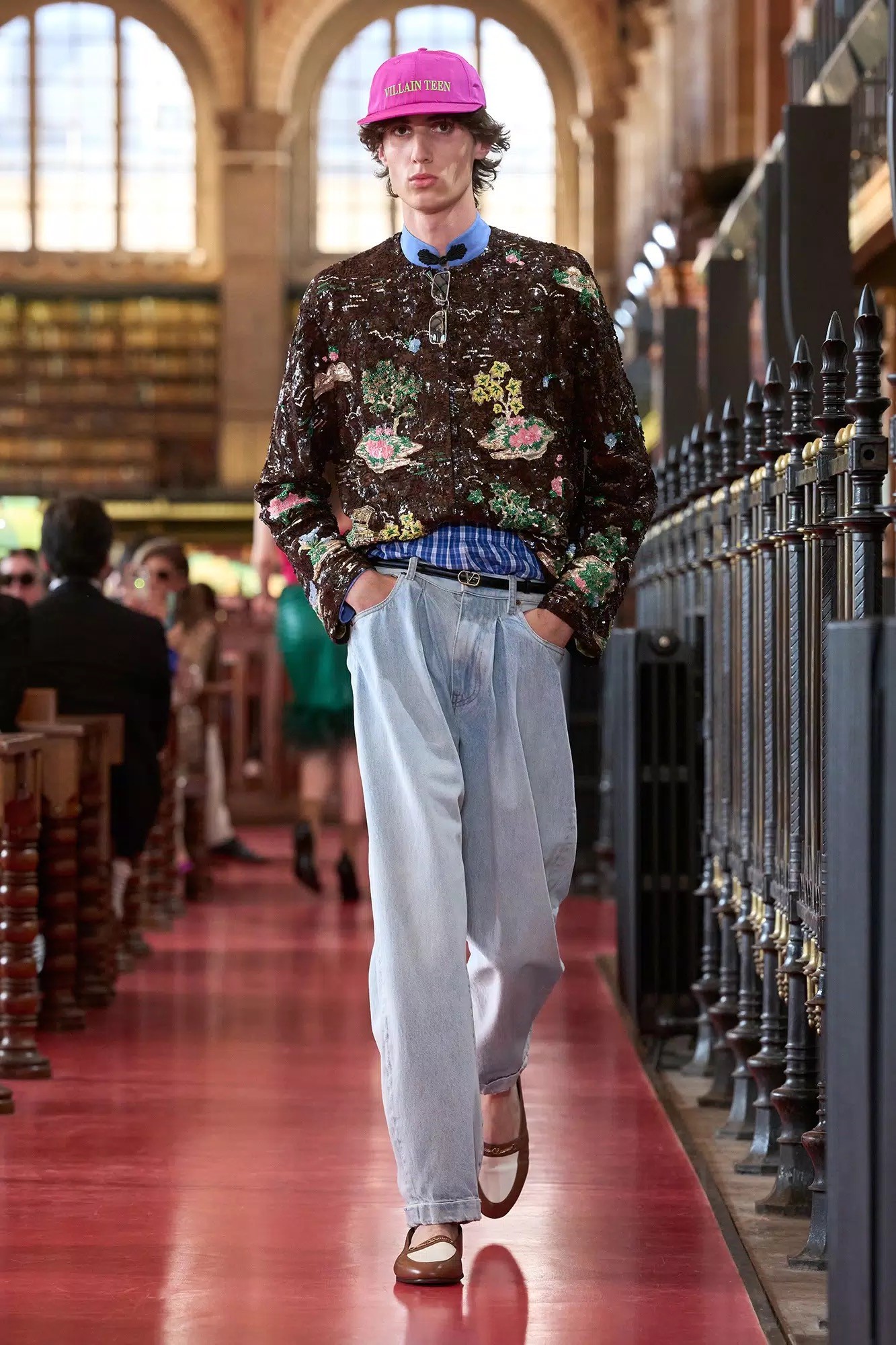 Hinh anh Valentino Spring/Summer 2027: Viết lại cú pháp của sự xa hoa 17