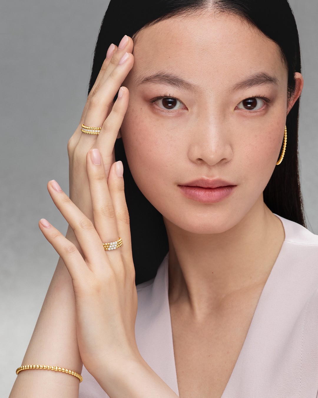 Hinh anh Thế giới sắc màu Perlée qua các thiết kế nhẫn mới từ Van Cleef & Arpels 1