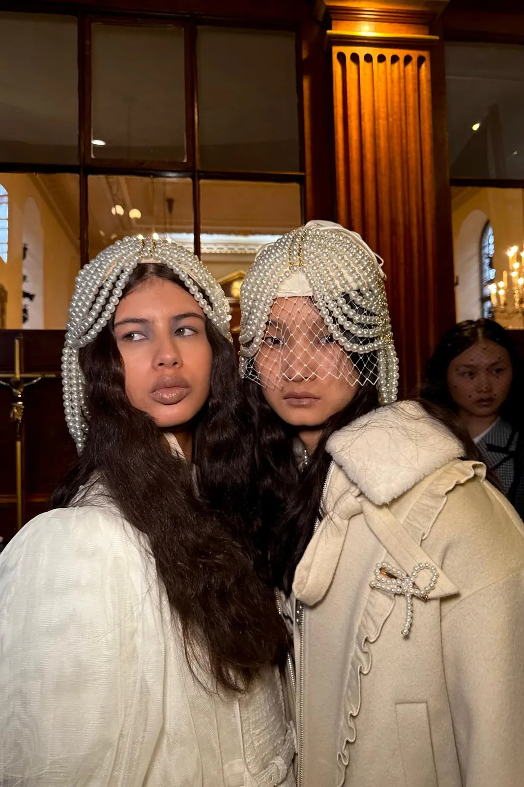 Hinh anh 5 xu hướng làm đẹp mới nhất từ ​​sàn diễn thời trang London 15