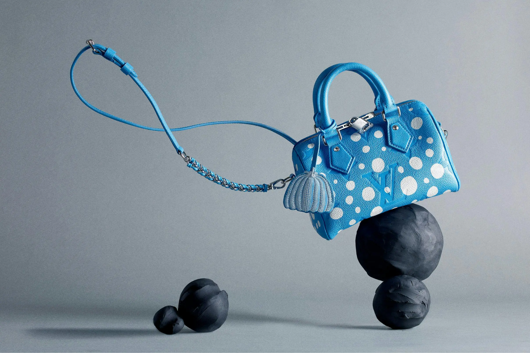 Hinh anh Tạm biệt Yayoi Kusama: di sản vô tận của “nữ hoàng chấm bi” giữa giao lộ nghệ thuật và thời trang 21